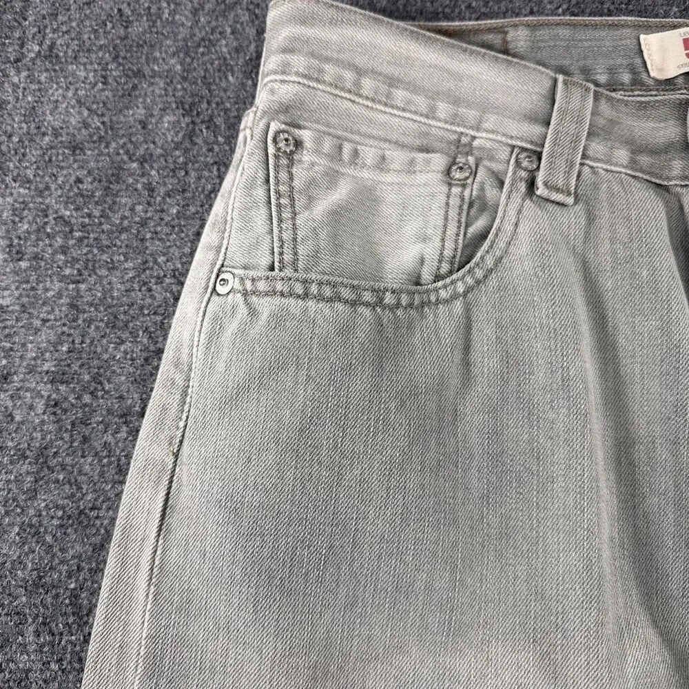 Levis 501 Original Jeans Mens 32x32 Gray Light Wash Button Fly Straight Denim